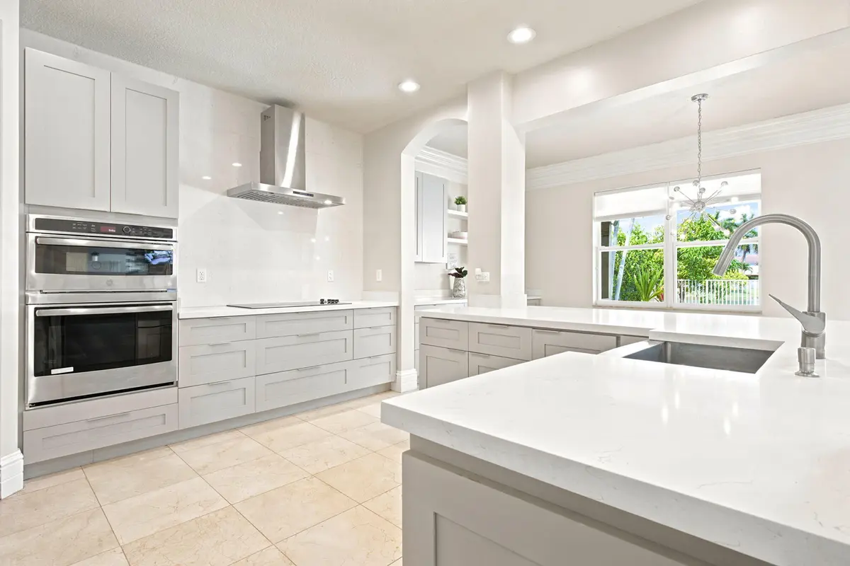 20-web-or-mls-IMG_1109 at 3766 W Gardenia Avenue, Weston