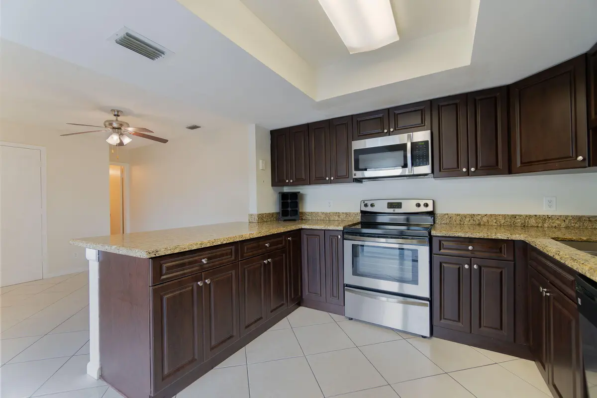 13-web-or-mls-DSC01140-Enhanced-NR at 1530 Shaker Circle, Wellington