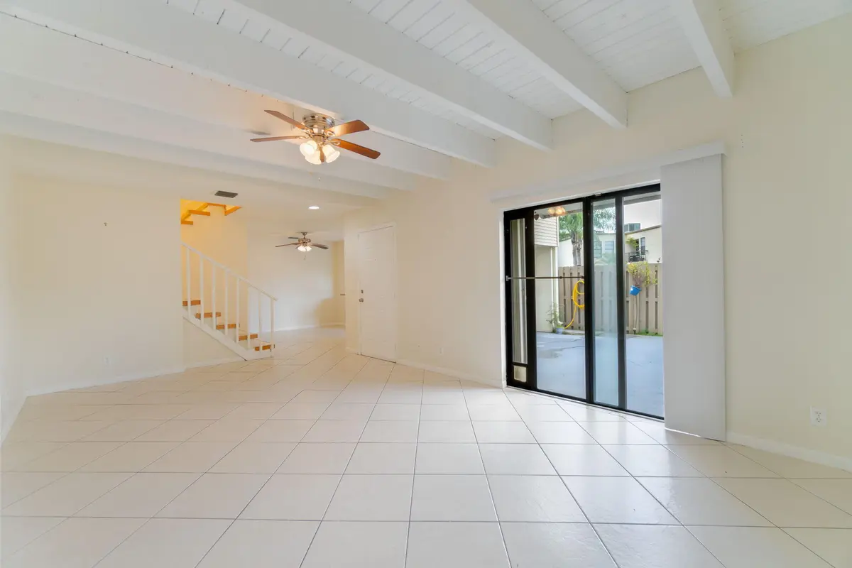 8-web-or-mls-DSC01130-Enhanced-NR at 1530 Shaker Circle, Wellington