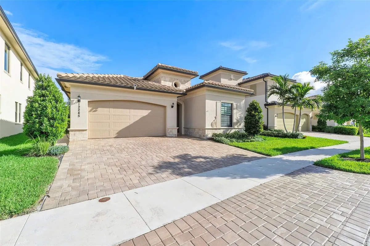 Photo 3 at 12245 N Baypoint Circle, Parkland