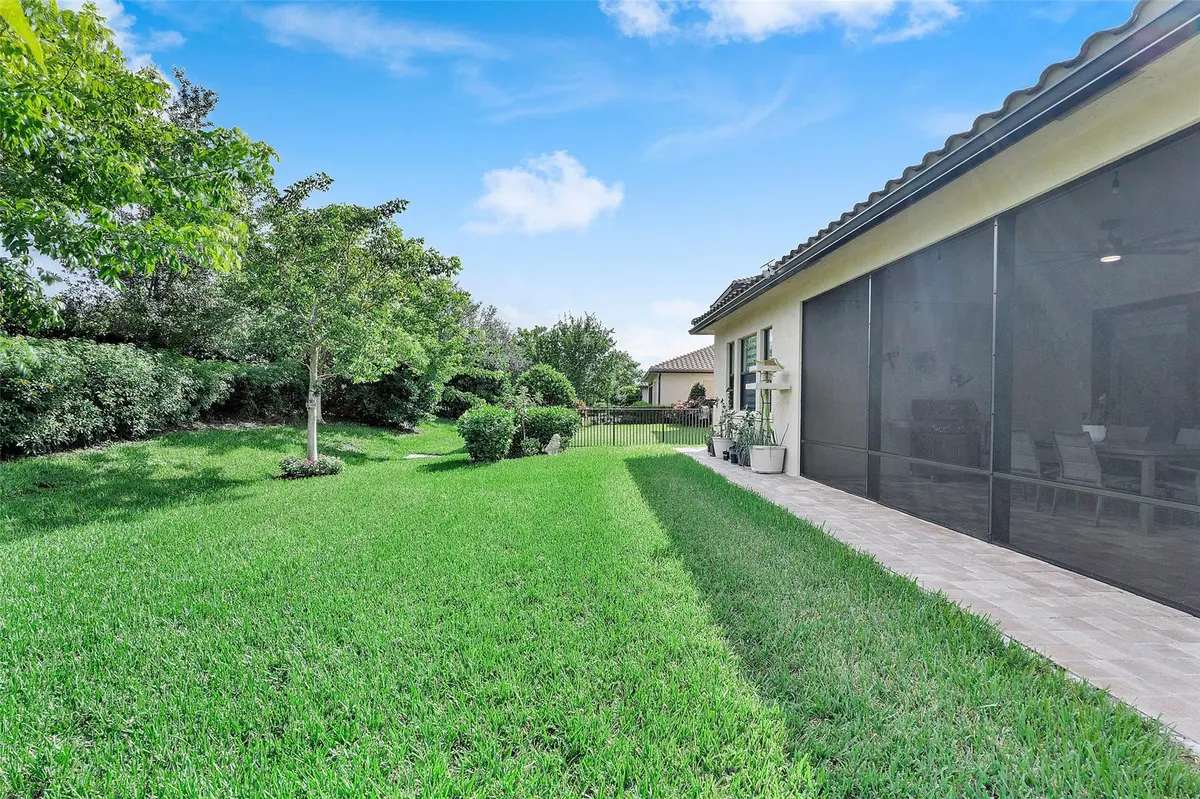 Photo 8 at 12245 N Baypoint Circle, Parkland
