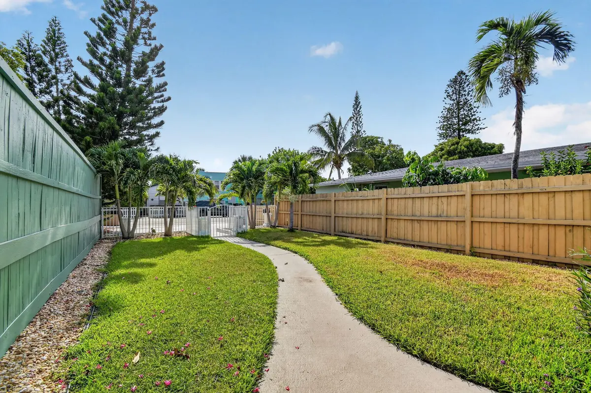59-web-or-mls-DSC_7431 at 508 N K Street 1, Lake Worth Beach