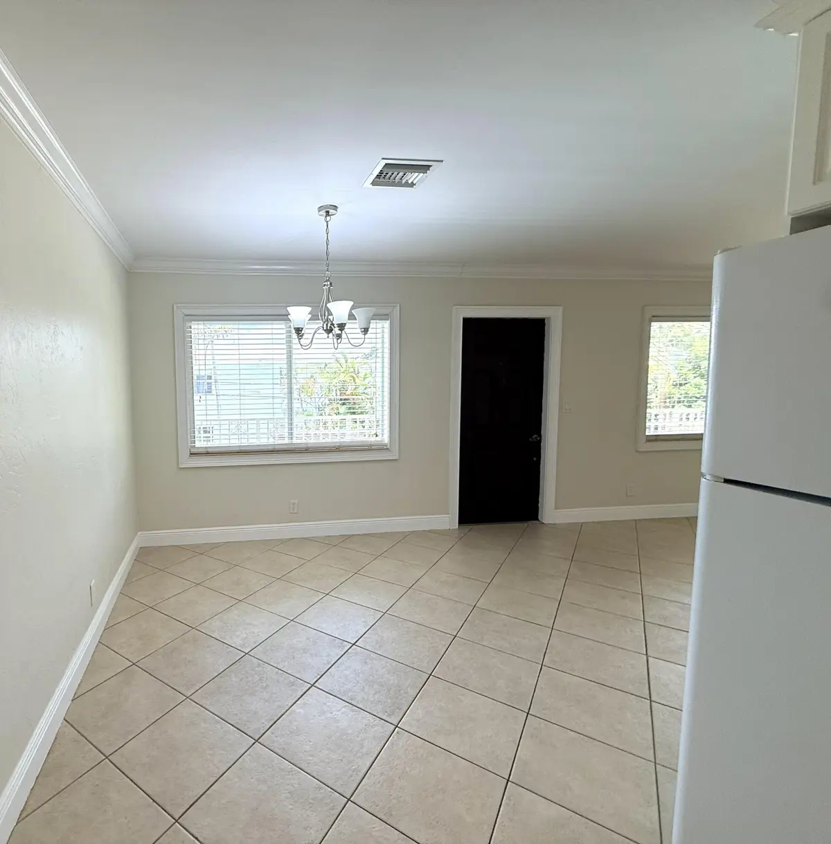 Diningroom at 735 Hummingbird Way 202, North Palm Beach