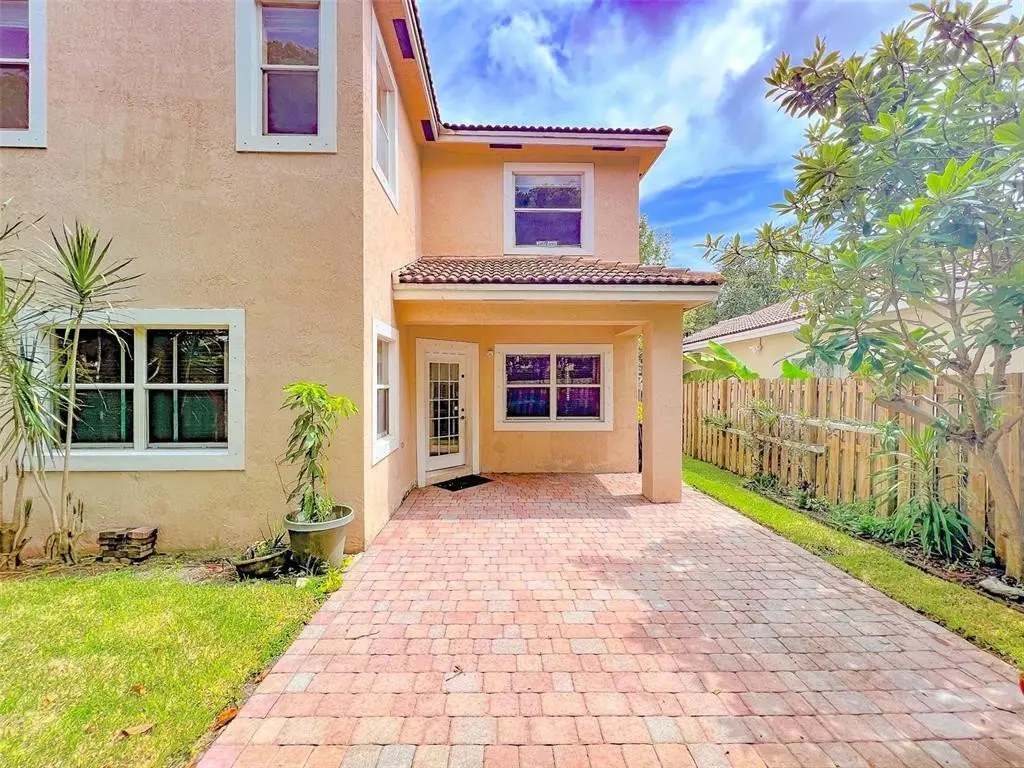 Photo 5 at 2132 NW 75th Way, Pembroke Pines