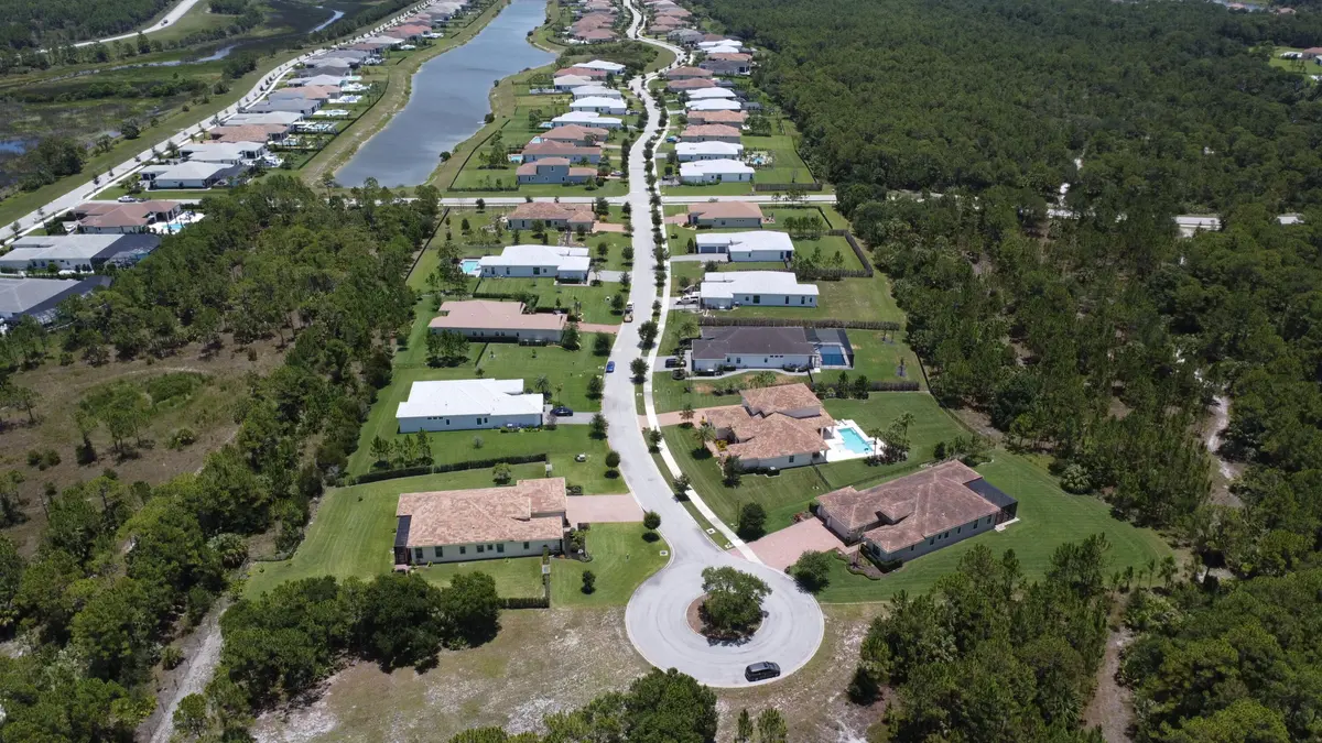 area pix at 5781 SW Star Apple Street, Palm City