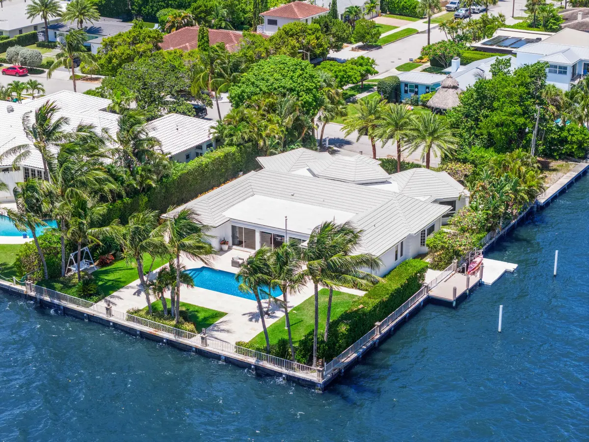 Corner at 2204 Notre Dame Drive, Lake Worth Beach