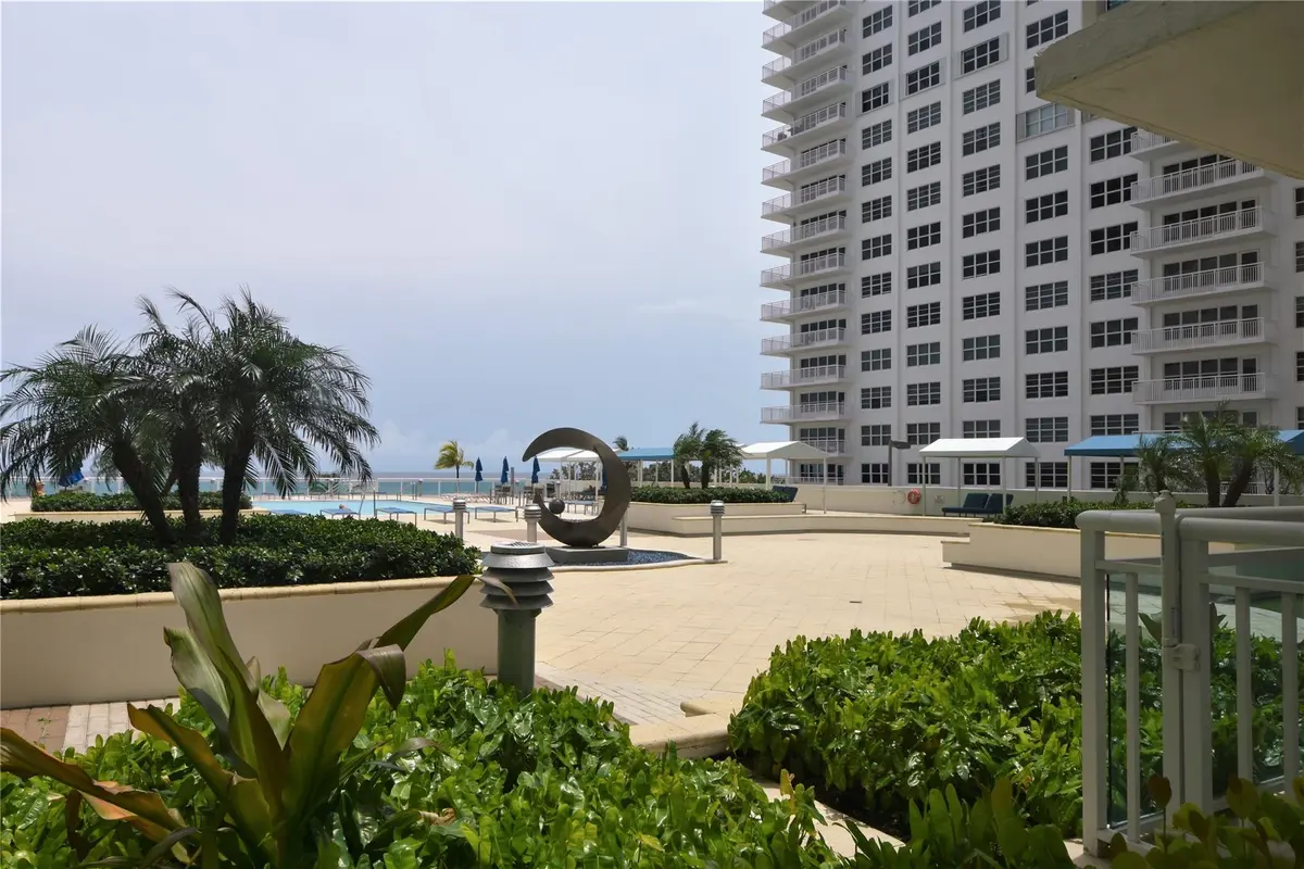 Photo 3 at 3900 Galt Ocean Drive 810, Fort Lauderdale