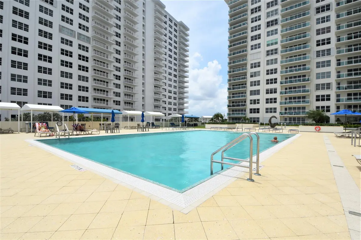 Photo 5 at 3900 Galt Ocean Drive 810, Fort Lauderdale