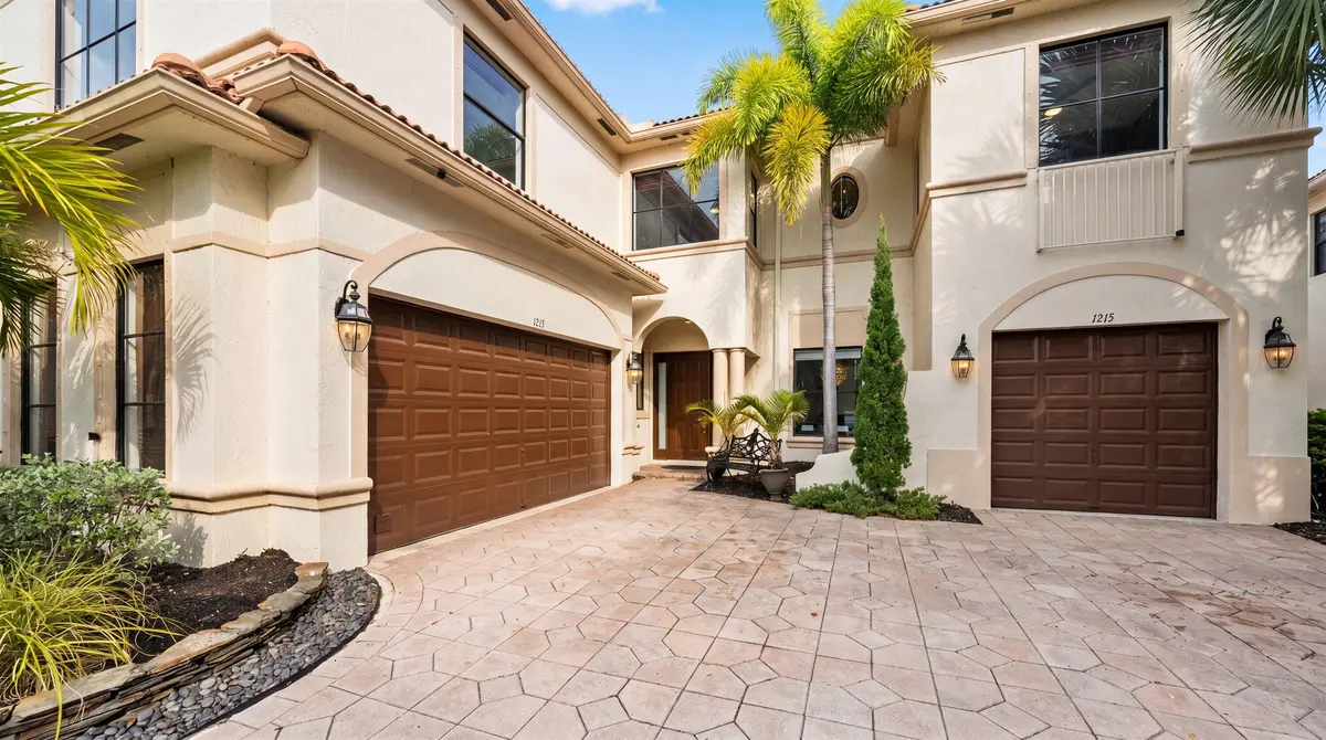 01-1215 Creekside Dr at 1215 Creekside Drive, Wellington