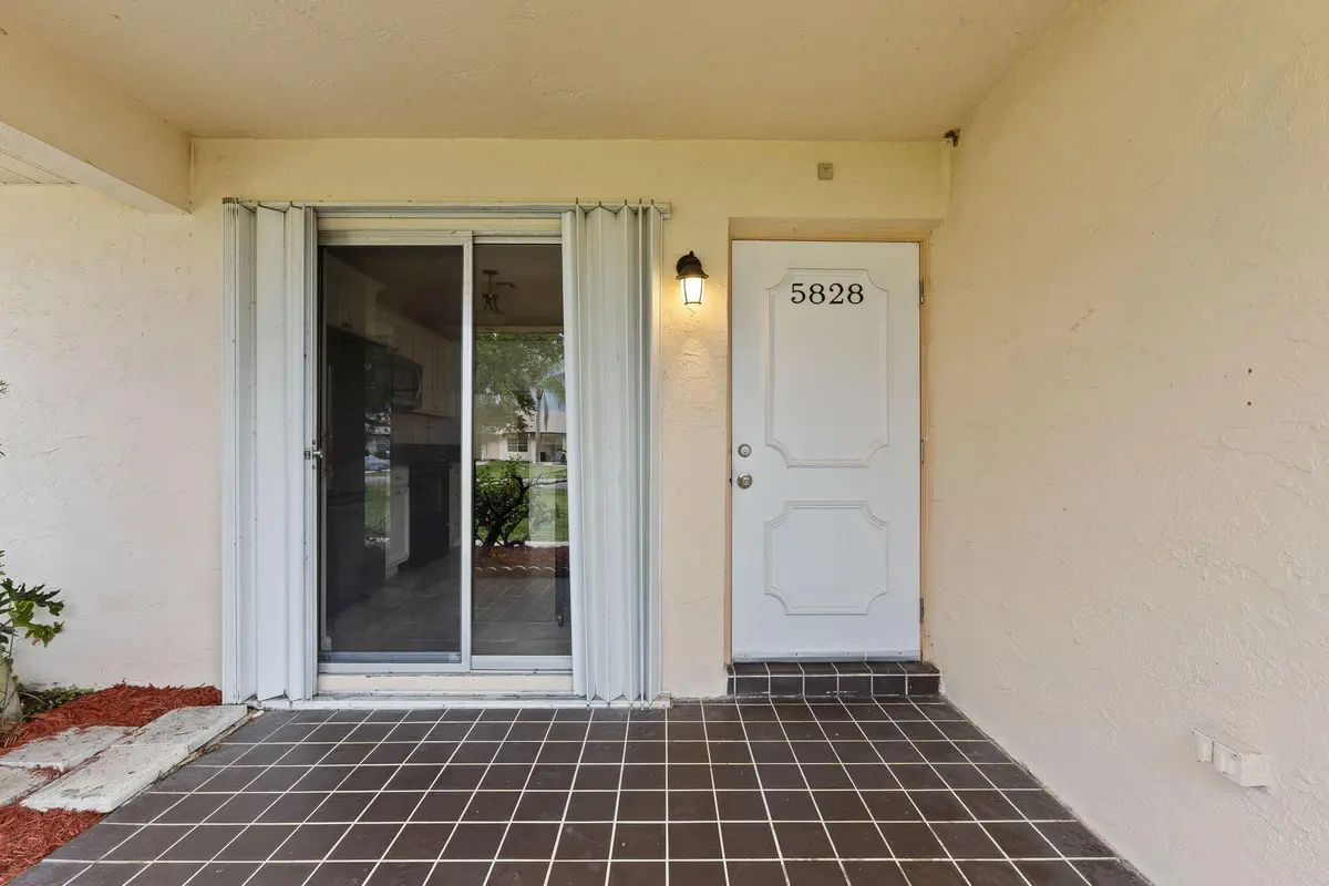 FRONT ENTRY/PORCH at 5828 Honeybell Court, Fort Pierce