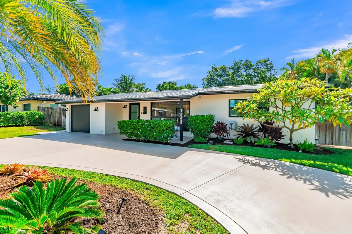 1_1920px at 300 SE 8th Avenue, Deerfield Beach
