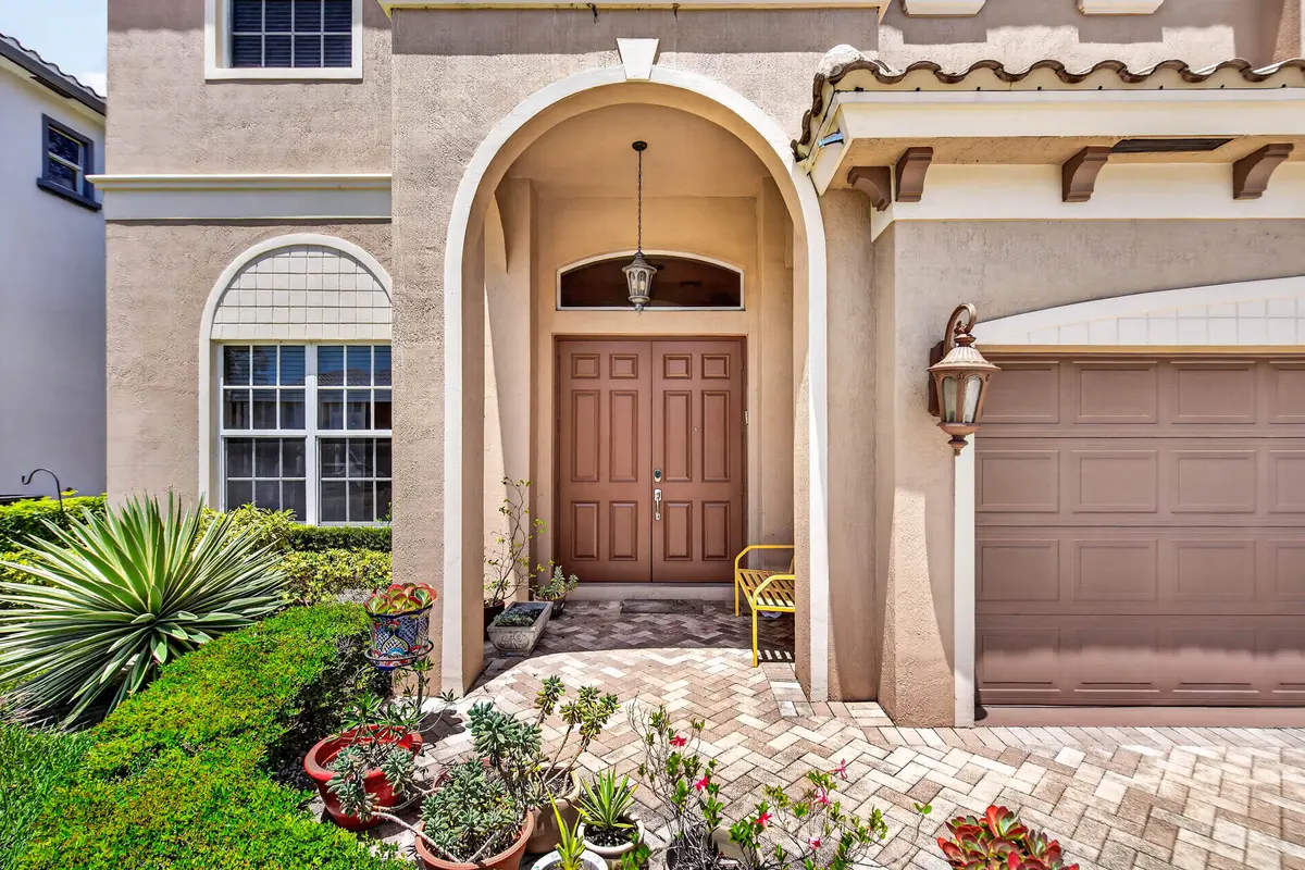 03_beyc6a38968a6b2e0 at 9898 Coronado Lake Drive, Boynton Beach