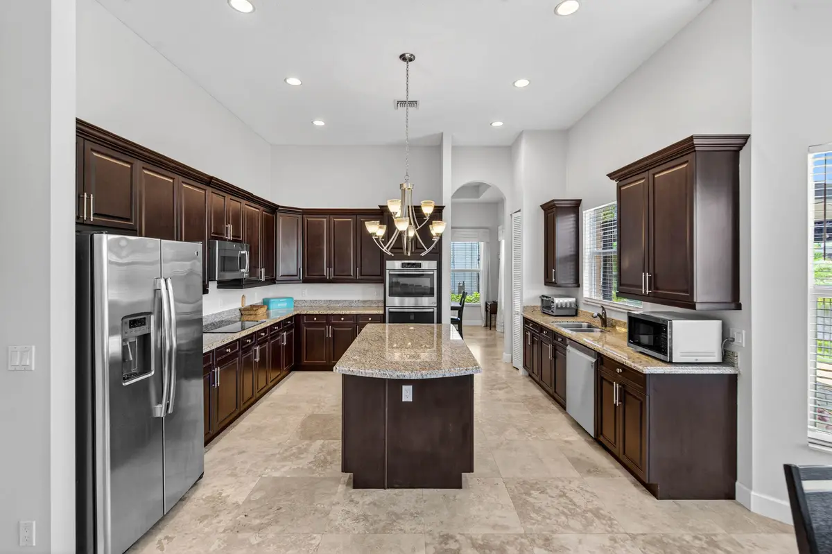 08_beyc6a388bb3379b2 at 9898 Coronado Lake Drive, Boynton Beach