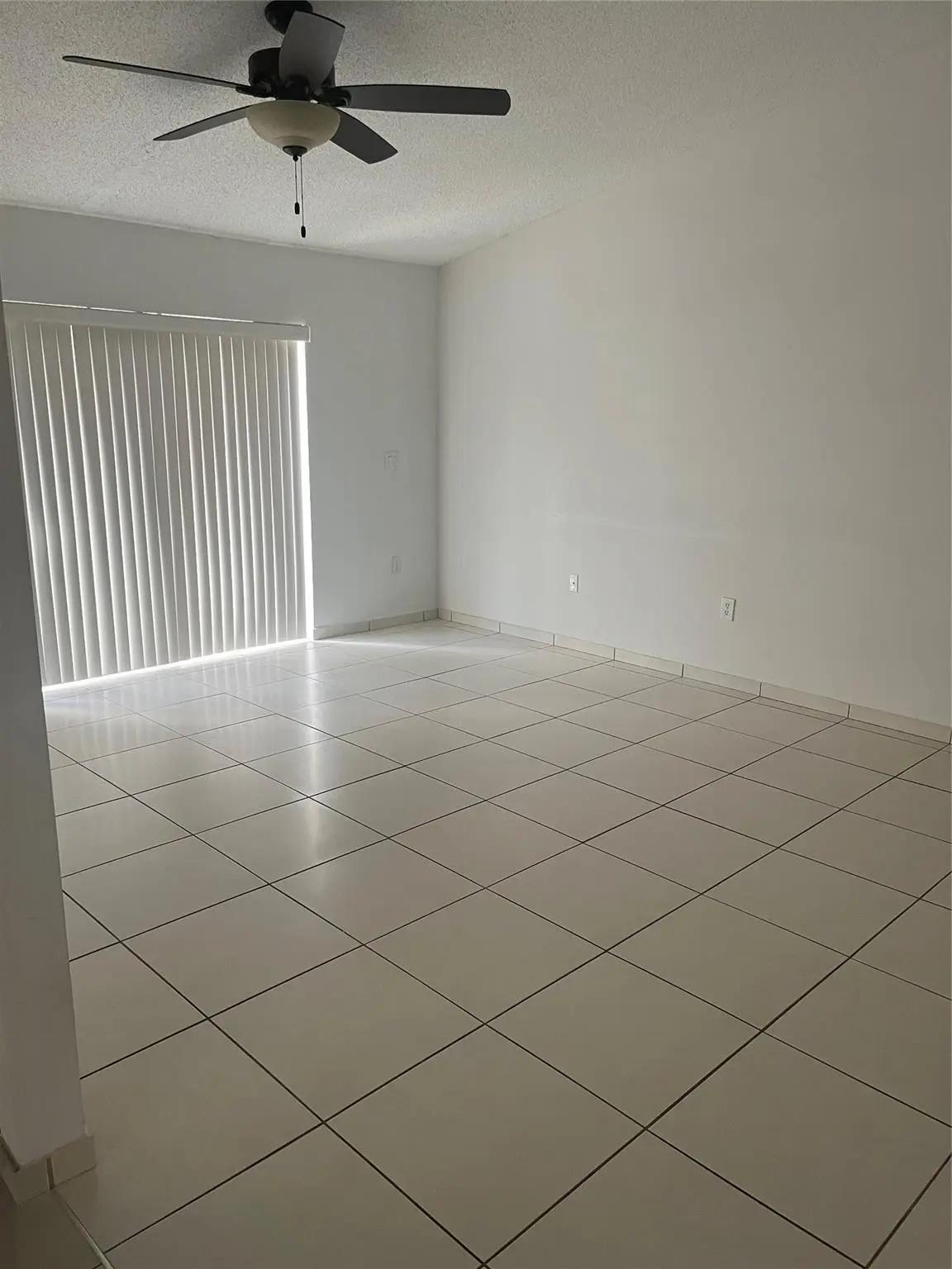 Dining-/Living-Room at 13412 NW 5th Place, Plantation