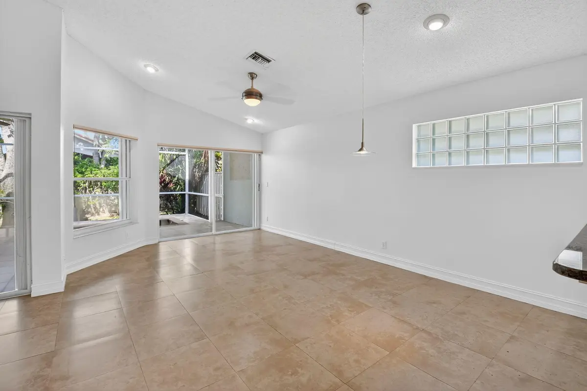 12-web-or-mls-023_DSC_5543 at 9914 Harbour Lake Circle, Boynton Beach