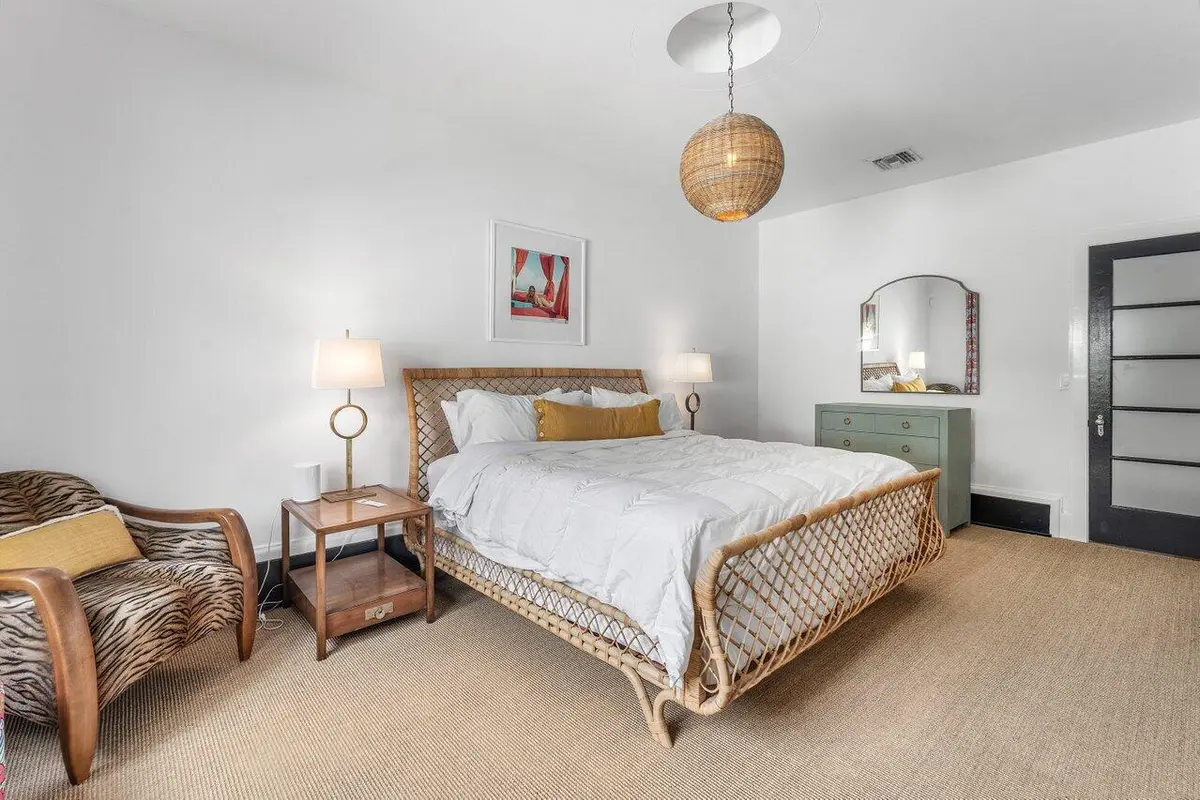 019-162PeruvianAvenue-PalmBeach-FL-33480 at 162 Peruvian Avenue, Palm Beach