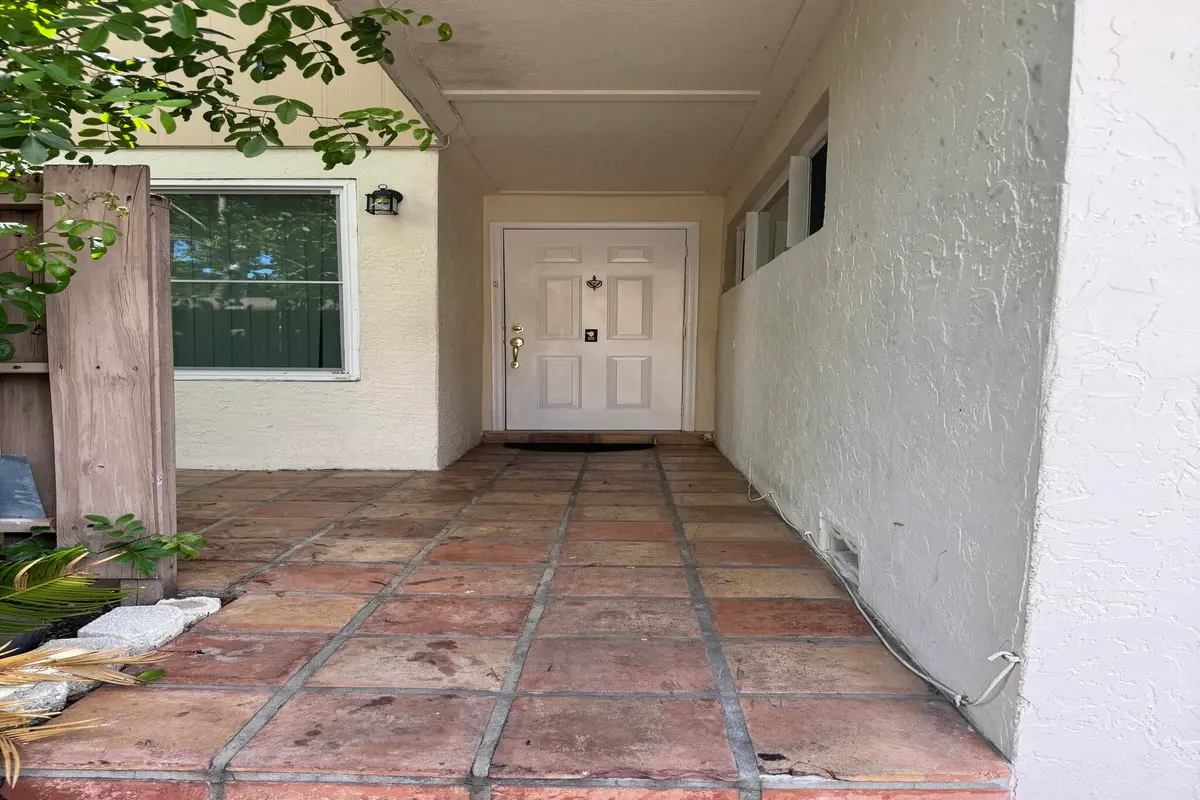 IMG_1844 at 8230 NW 9th Court 6, Plantation