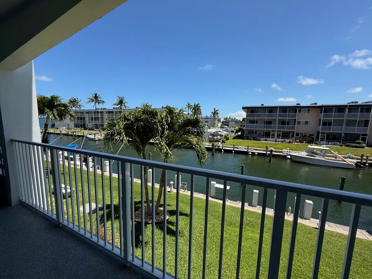View 2 at 110 Shore Court 209, North Palm Beach
