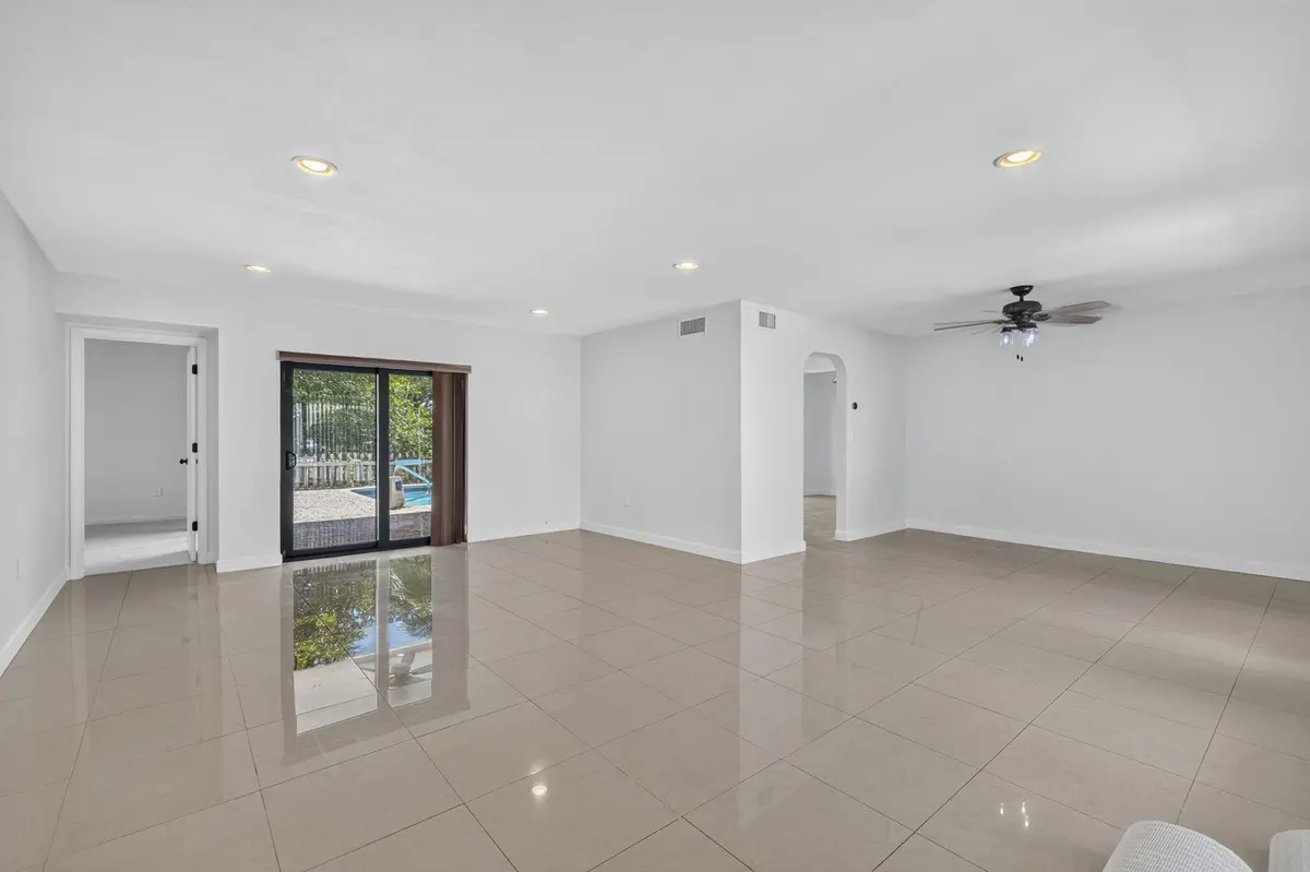 3-web-or-mls-8I8A5999 at 5411 SW 94th Avenue, Cooper City