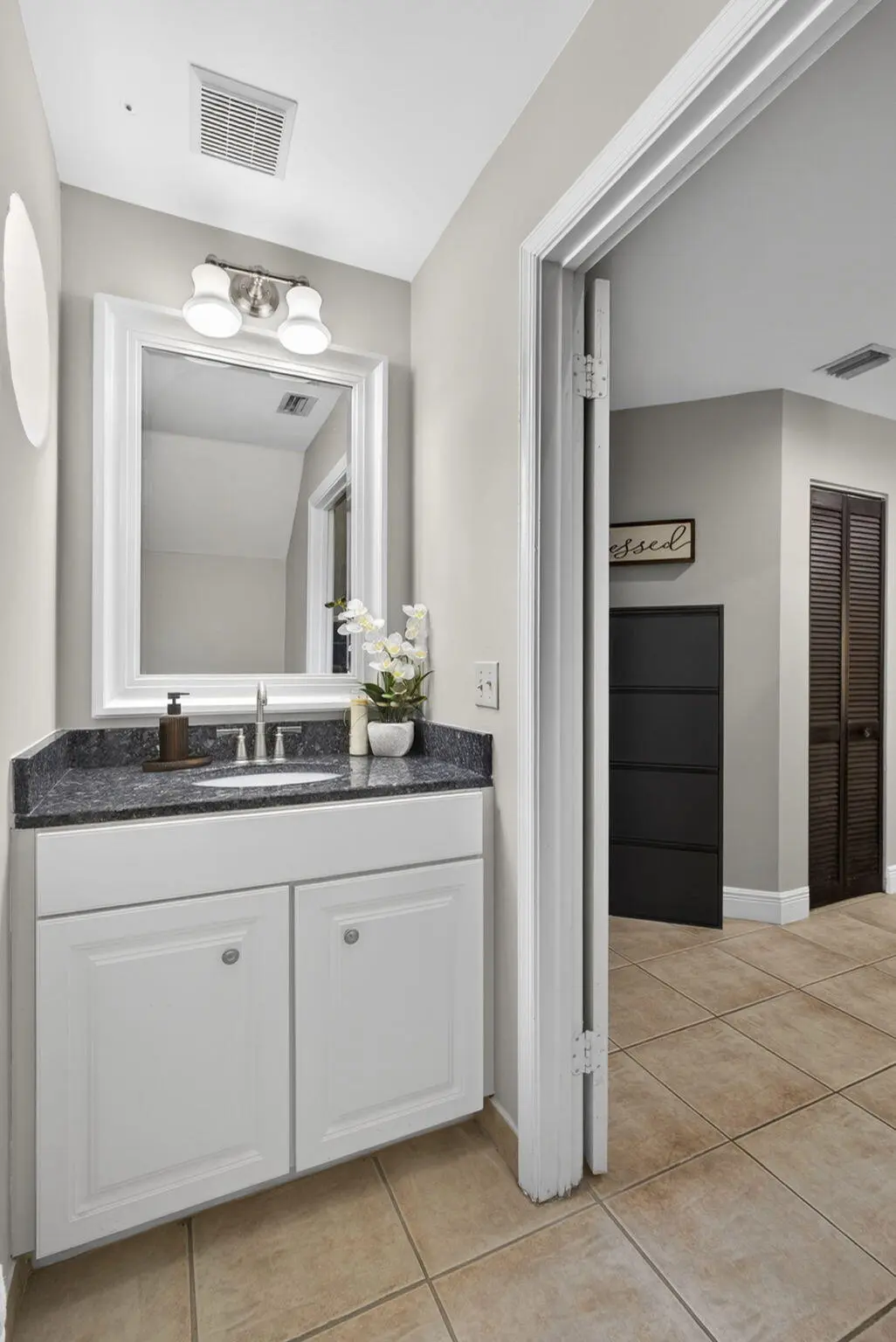 powder room at 1726 SHORESIDE Circle, Wellington