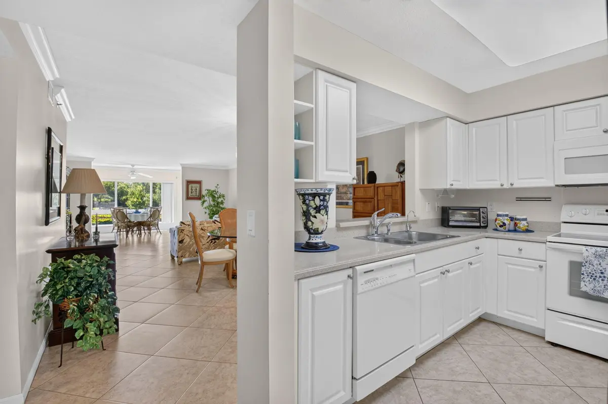 7-web-or-mls-DSC_6775 at 5778 Crystal Shores Drive 202, Boynton Beach