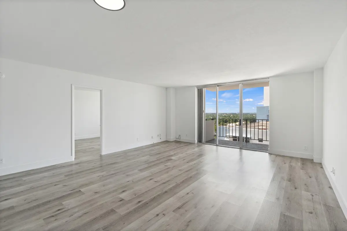 Bright and open living at 1900 S Ocean Boulevard 10j, Pompano Beach