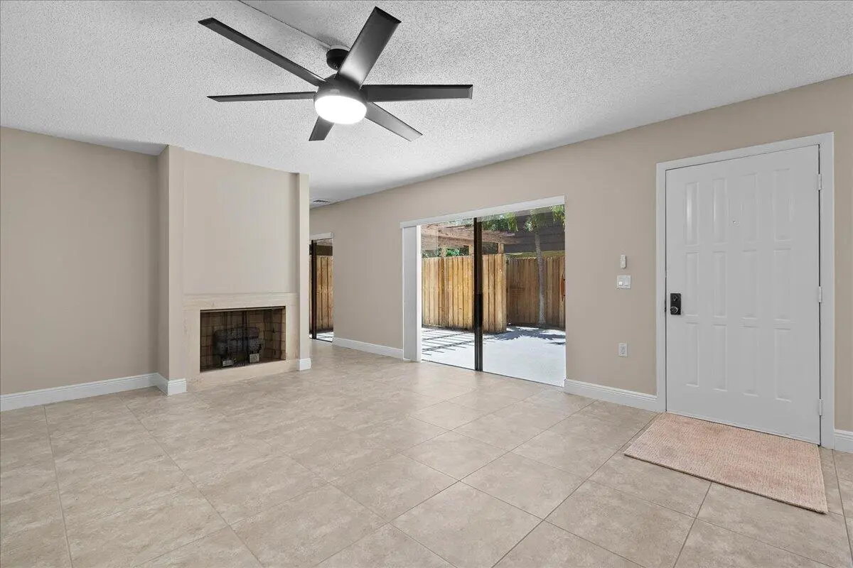 LR at 2108 21st Lane, Palm Beach Gardens