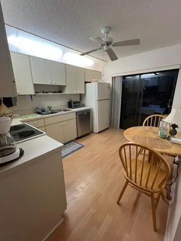 Kitchen at 8083 SE Villa Circle, Hobe Sound