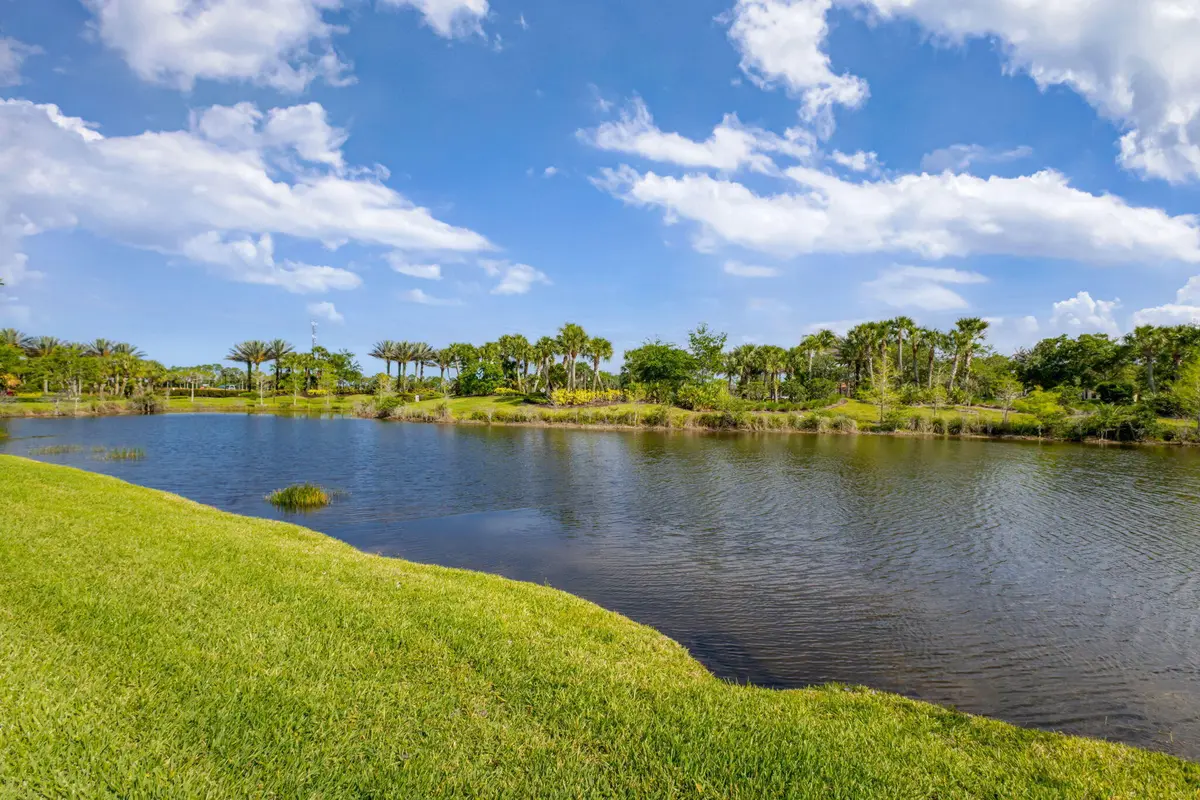 11-web-or-mls-5D1A3870_HDR at 532 Sonoma Isles Circle, Jupiter