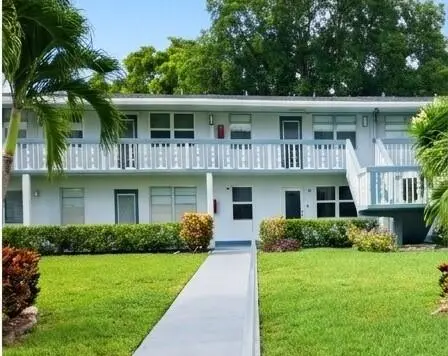 Front at 25 Upminster B 25, Deerfield Beach
