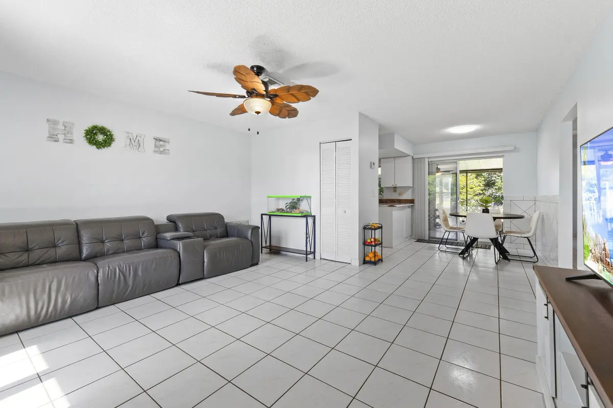 6-web-or-mls-DSC06928 at 276 NE Summer Road, Port St. Lucie