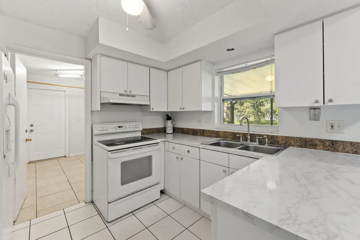 8-web-or-mls-DSC06944 at 276 NE Summer Road, Port St. Lucie