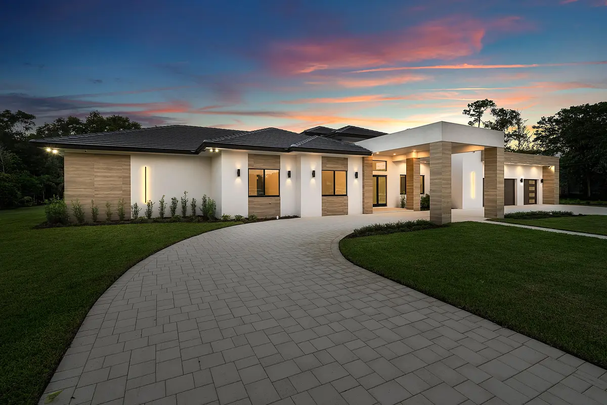 Front Elevation at 14817 Paddock Drive, Wellington