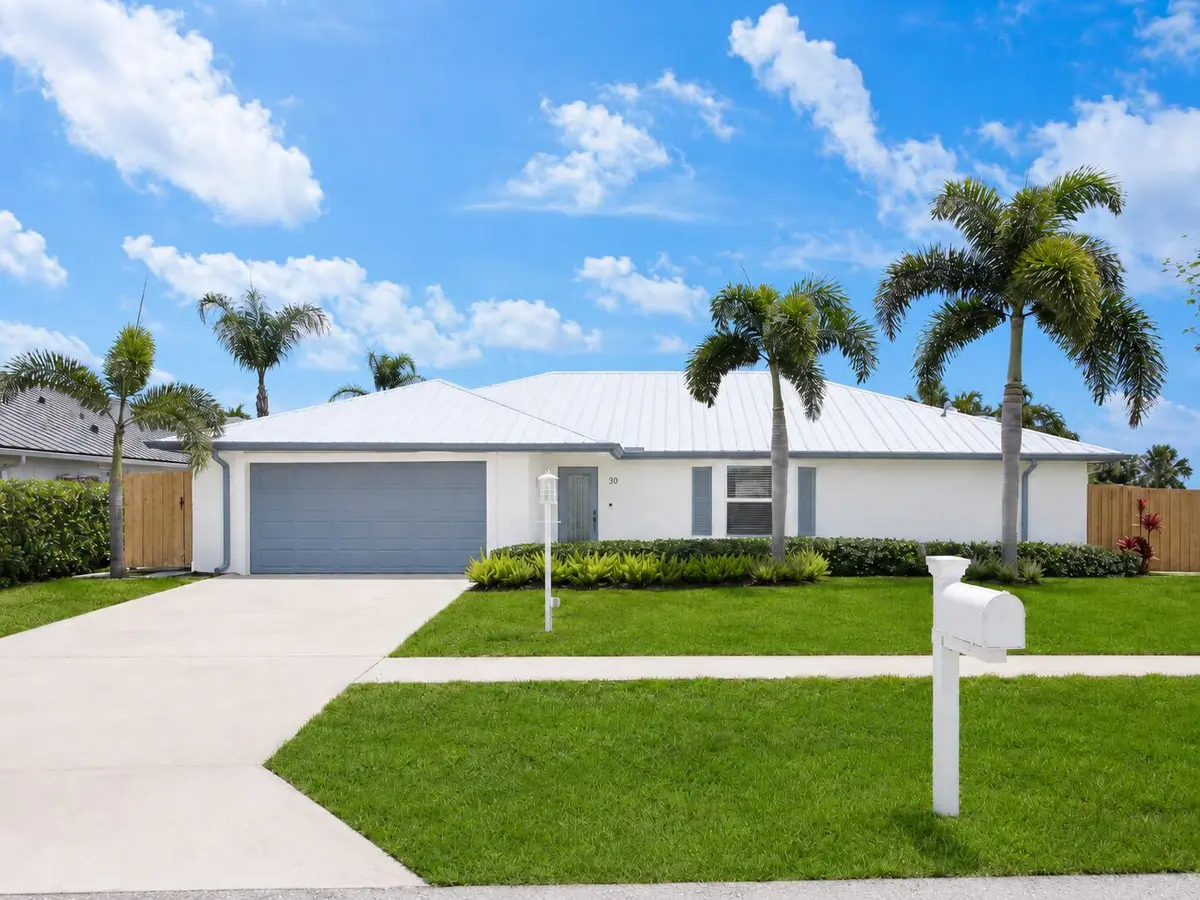 Exterior at 30 Chestnut Trail, Tequesta
