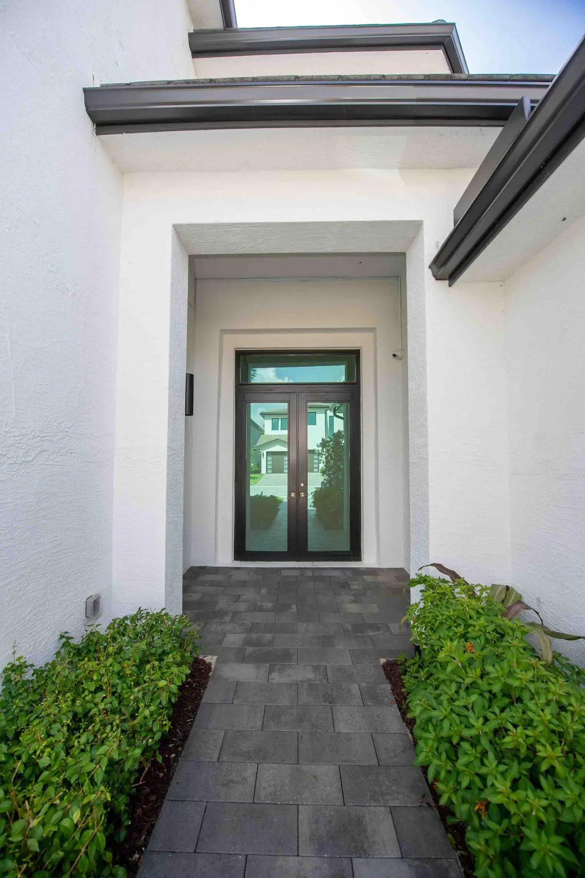 SNAP7000 0250 at 5746 Ashwood Circle, Hollywood