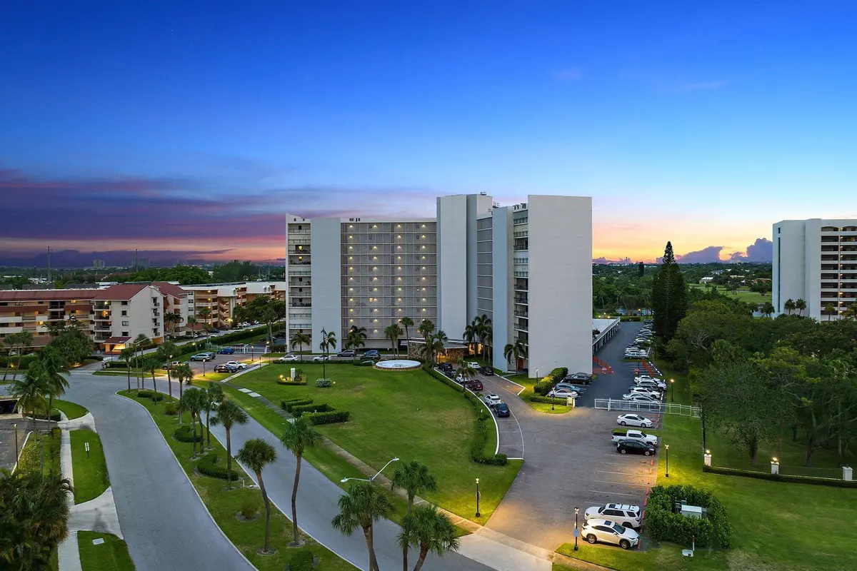 Aerial View at 336 Golfview Road 905, North Palm Beach