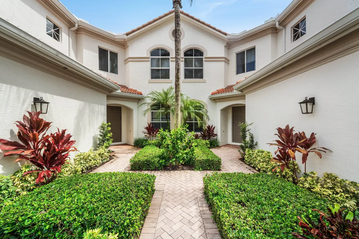004-123PalmBayTerrace-B-PalmBeachGardens at 123 Palm Bay Terrace B, Palm Beach Gardens