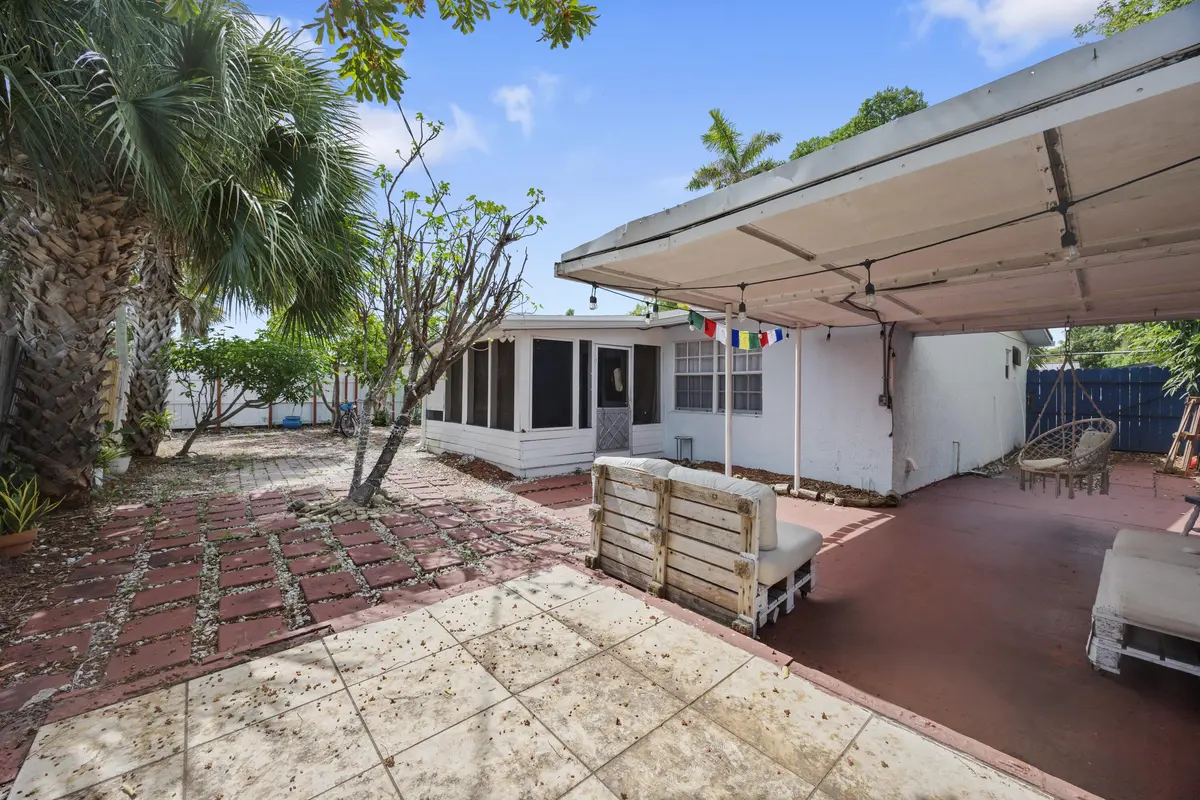 EO2A1479 at 1427 NE 30th Street, Pompano Beach