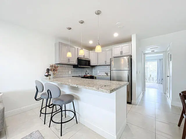 410 Chatham T-38 at 410 Chatham T, West Palm Beach