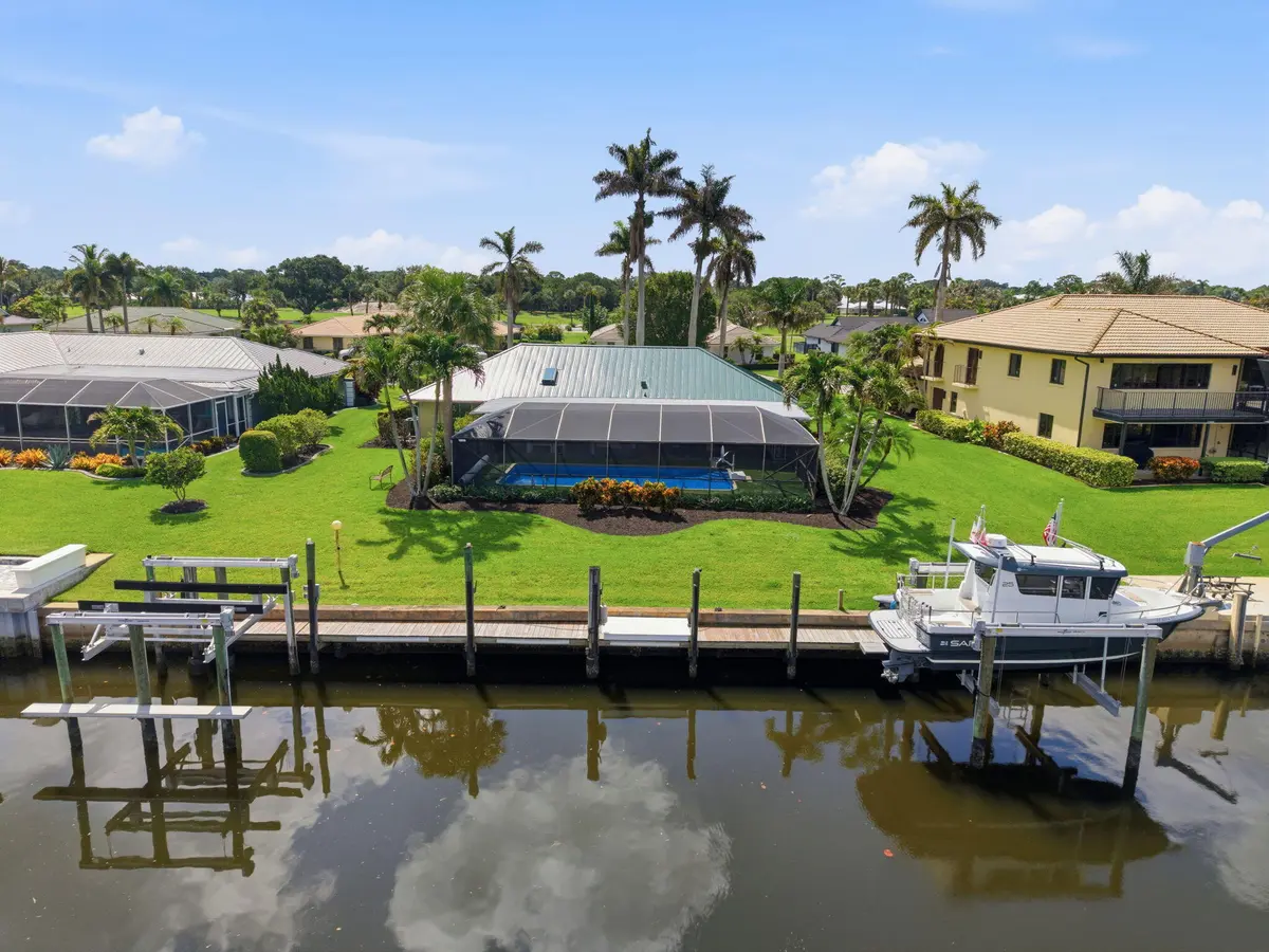 1-web-or-mls-IMG_4737 at 3374 SE Fairway, Stuart
