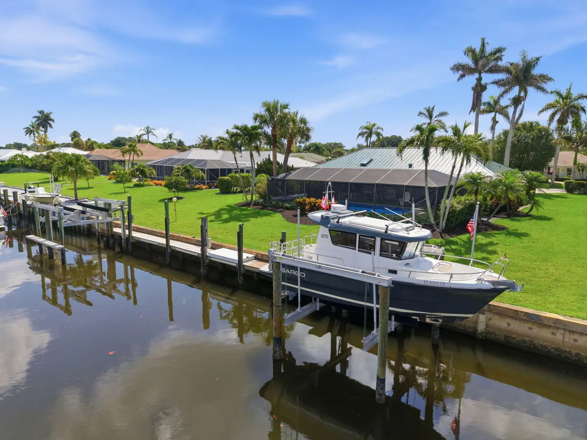 5-web-or-mls-IMG_4736 at 3374 SE Fairway, Stuart