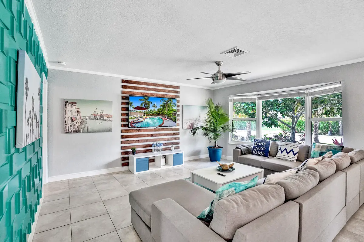 7143F148-C8FD-435D-BA81-4E03D876EEF6 at 1516 Scott Street, Hollywood