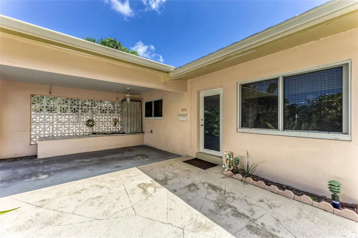Photo 4 at 1676 NE 40th Street, Oakland Park
