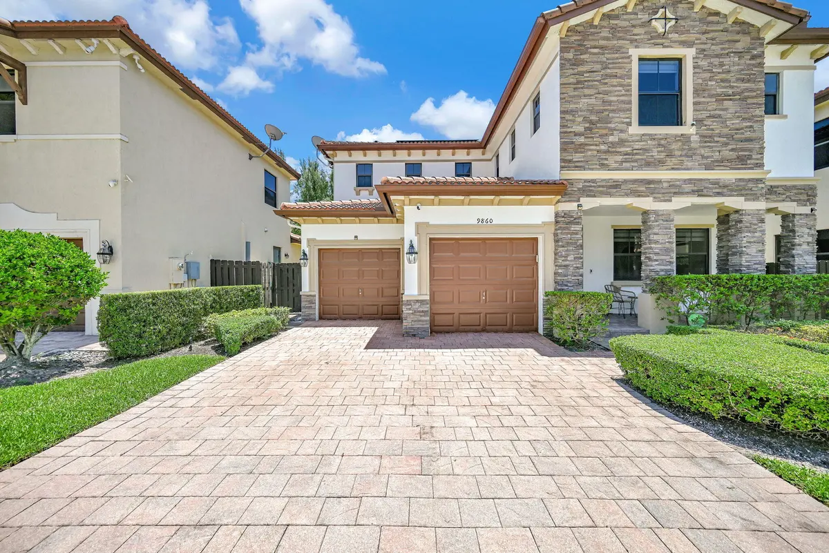 80-web-or-mls-DSC_9091 at 9860 NW 86th Terrace, Doral