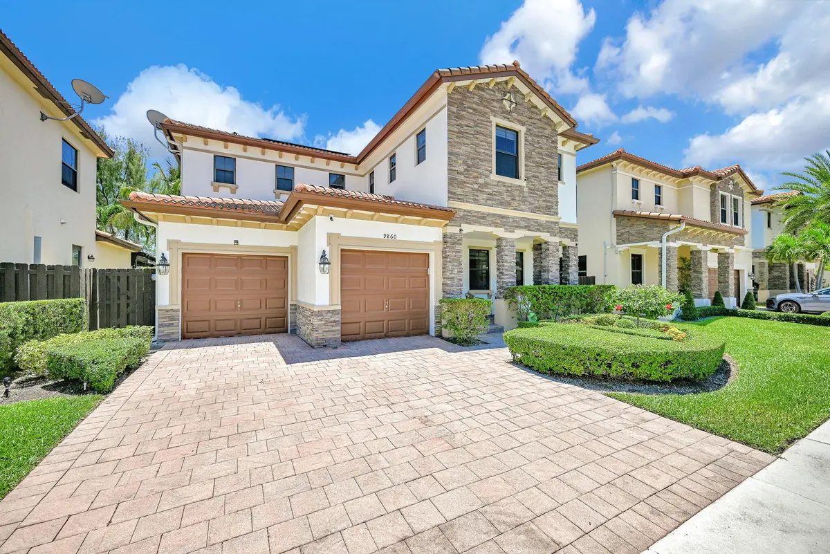 79-web-or-mls-DSC_9086 at 9860 NW 86th Terrace, Doral