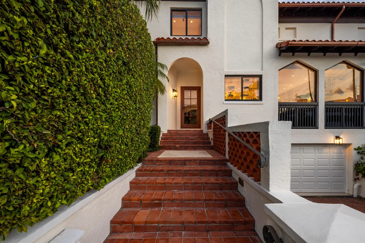 57_et6a0371 at 260 Everglade Avenue, Palm Beach