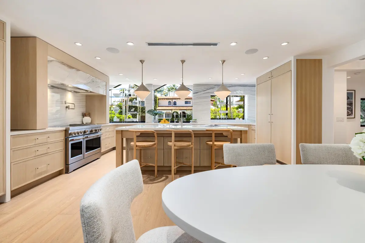9_et6a0185 at 260 Everglade Avenue, Palm Beach