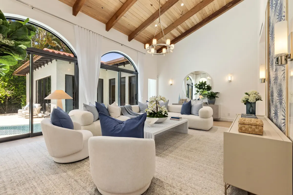 14_et6a0256 at 260 Everglade Avenue, Palm Beach