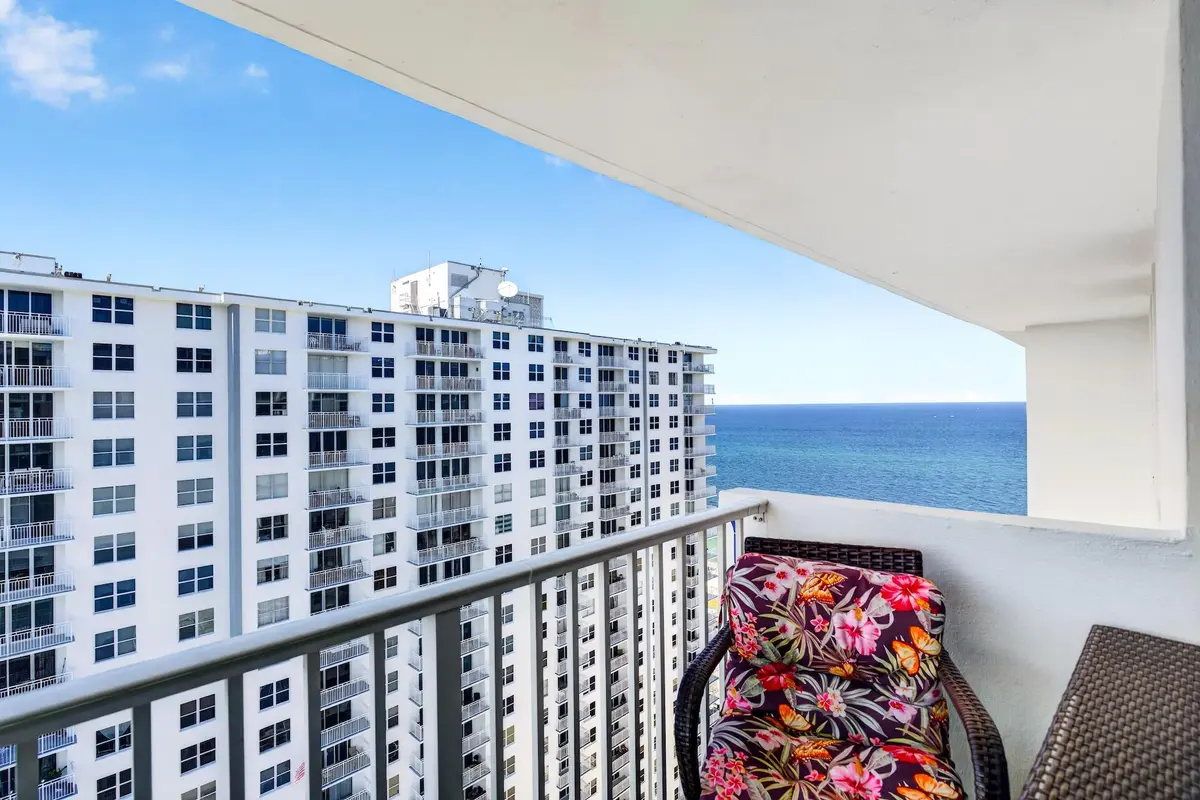 PATIO AREA at 111 Briny Avenue 2711, Pompano Beach