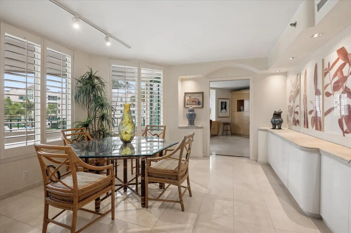 Dining Area at 120 SE 5th Avenue 329, Boca Raton